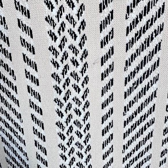 BCBG Maxaxria ‘ALEENA’ in French Cream - Picture 4 of 4